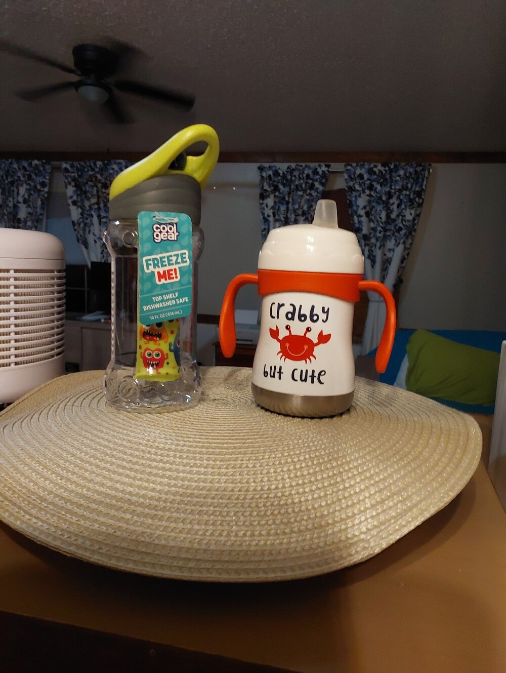 2 Toddler Cups 1 Sippy W/handles 1 Sippy W/out Handles